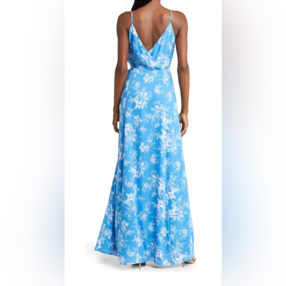 WAYF Angelina Floral Wrap Gown in Ocean Toile (Size M) - Picture 2 of 6